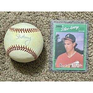 Steve Avery MLB  Autographed signed Baseball with Rookie Card